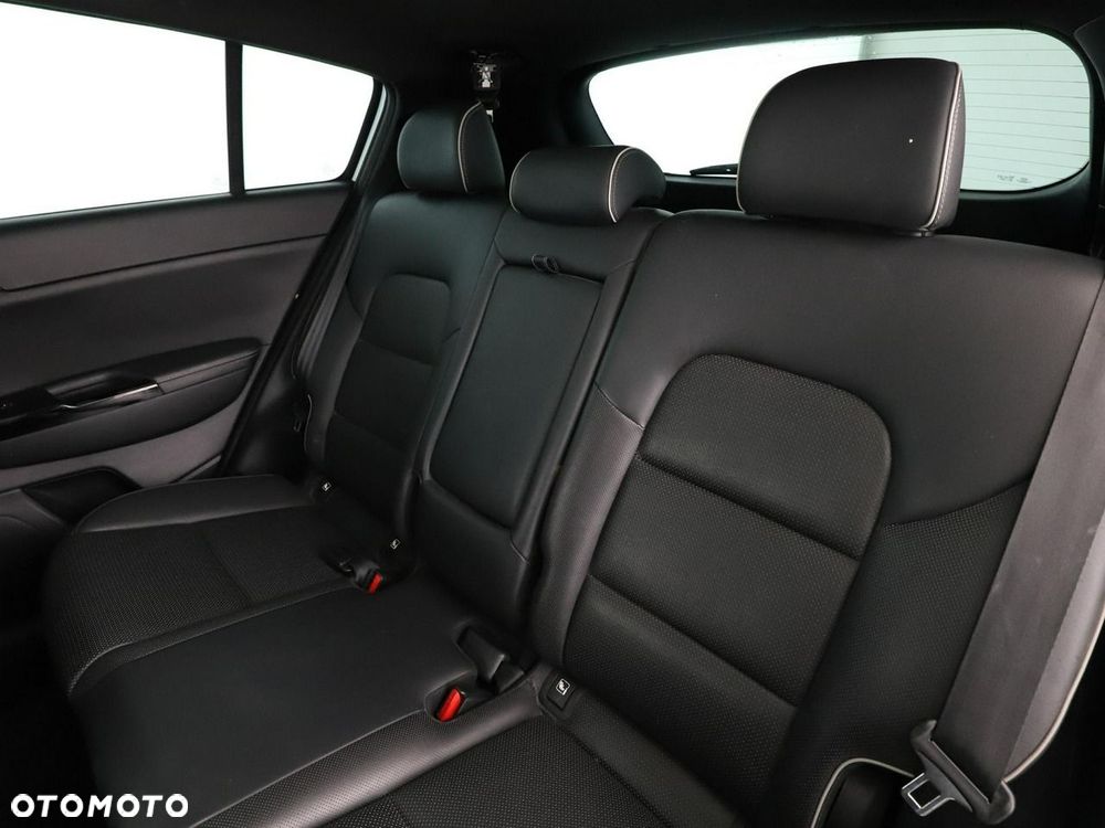 Kia Sportage 2.0 CRDI 4WD Automatik Vision - 18