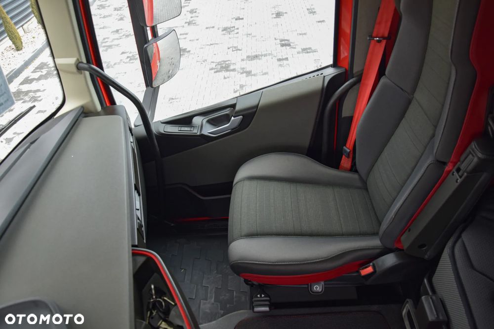 Volvo FH500 / NISKA KABINA / HYDRAULIKA / EURO 6 / ACC / LEDY / ALUFELGI / SERWISOWANY / SPROWADZONY - 26