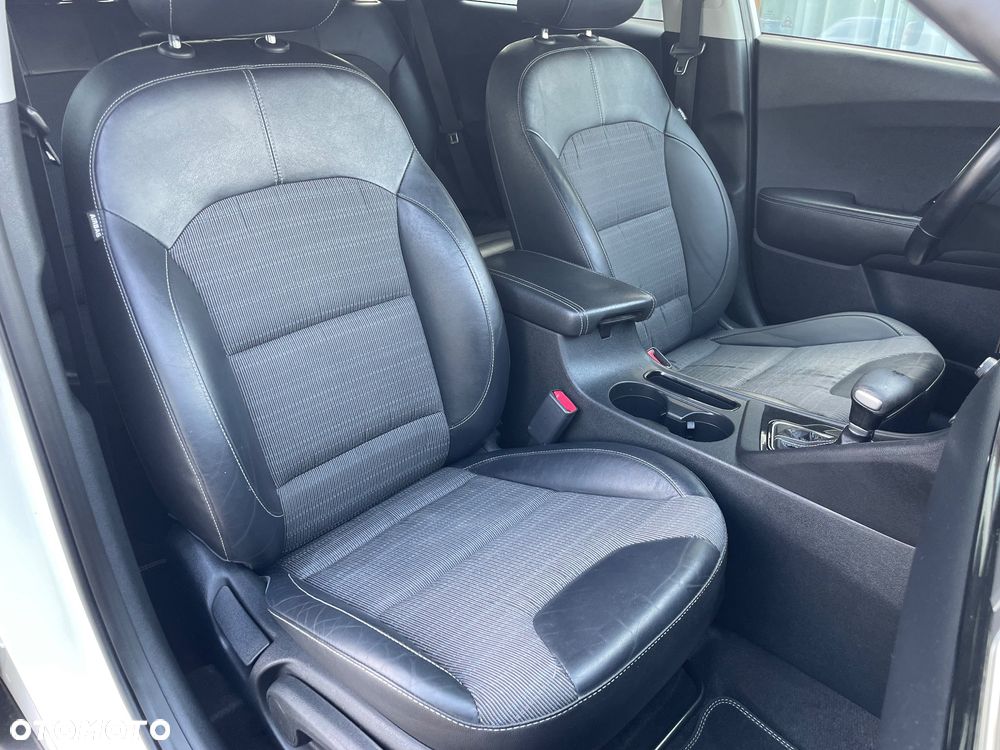 Kia Niro - 31