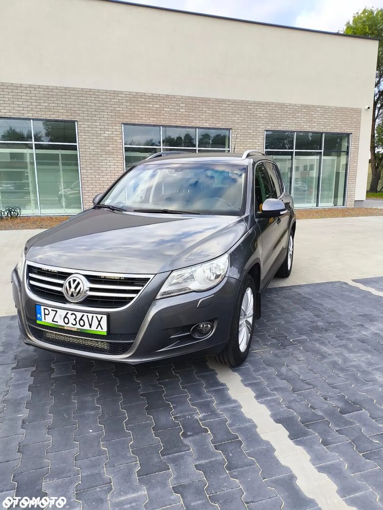 Volkswagen Tiguan - 2
