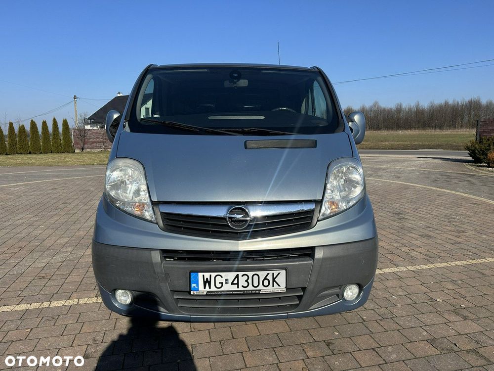 Opel Vivaro - 2