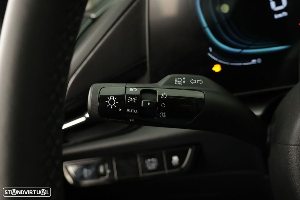 Kia Niro 1.6 GDi HEV Tech - 17