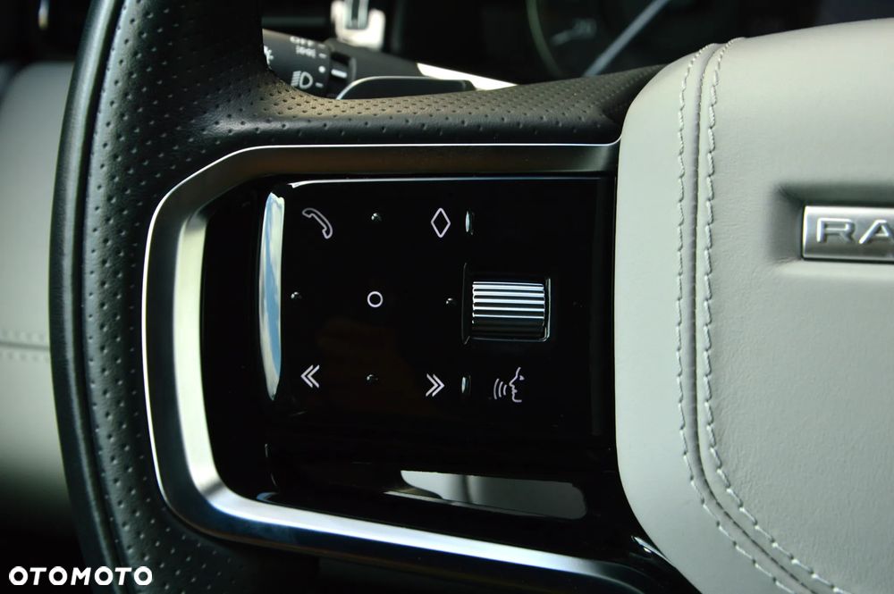 Land Rover Range Rover Evoque - 24