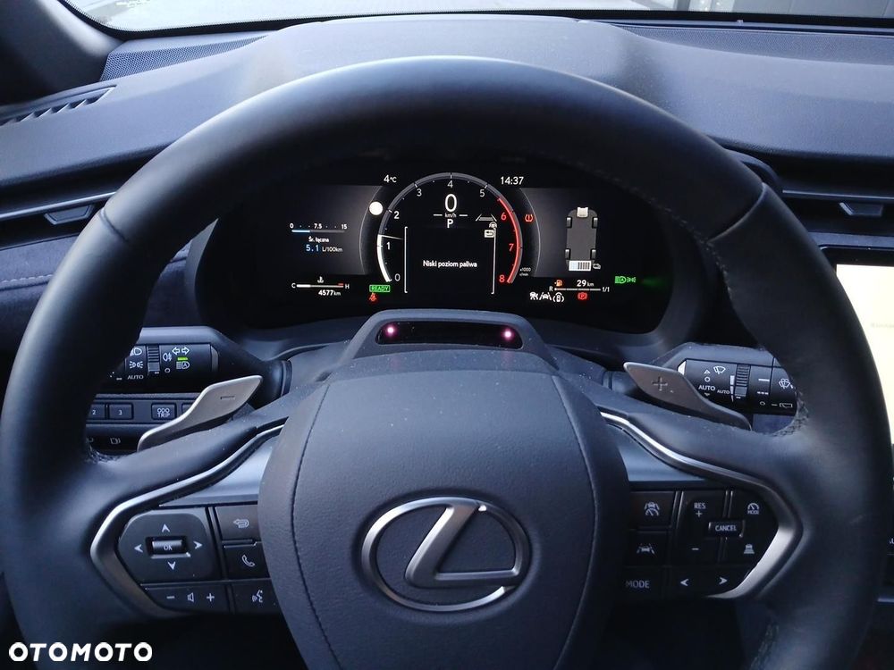 Lexus LBX 1.5 Hybrid Cool - 12