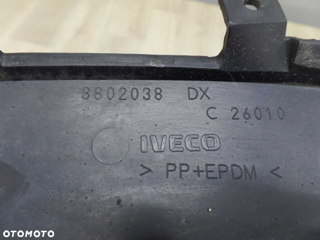 IVECO DAILY IV 06-11 LISTWA SIERP BLOTNIKA PRAWY 3802038 DX - 15