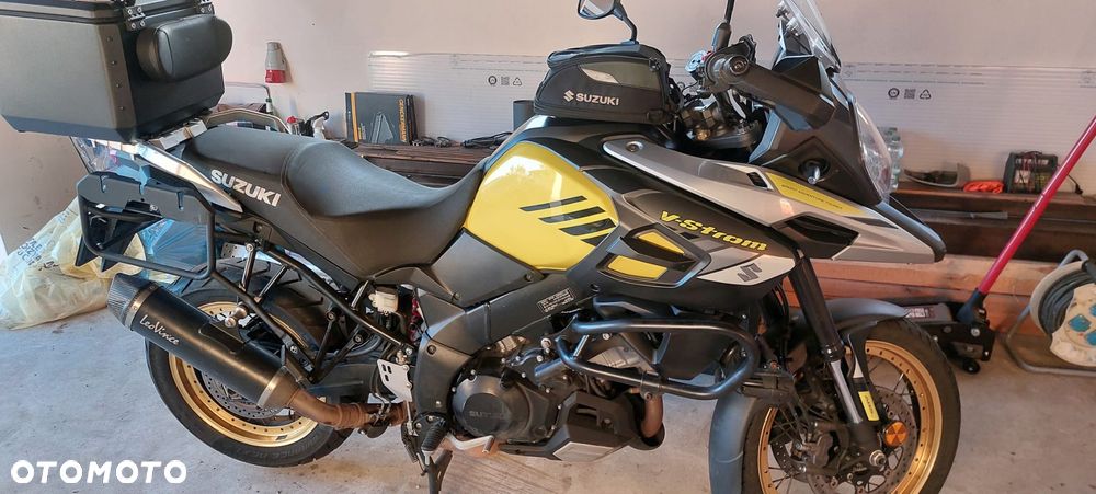 Suzuki V-STROM - 8