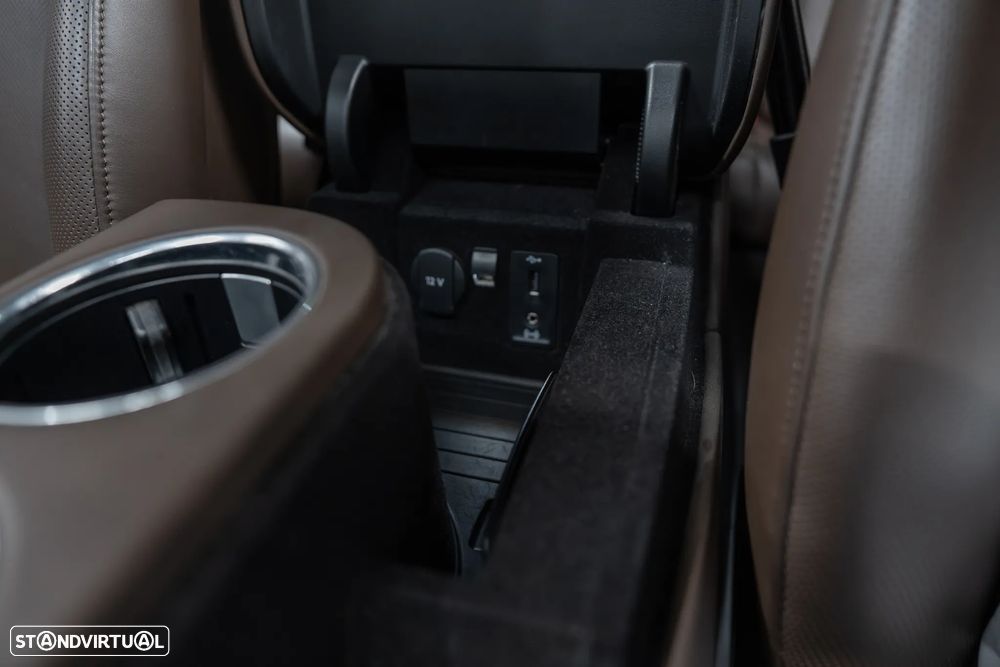 Porsche Panamera Sport Turismo 4 E-Hybrid - 57