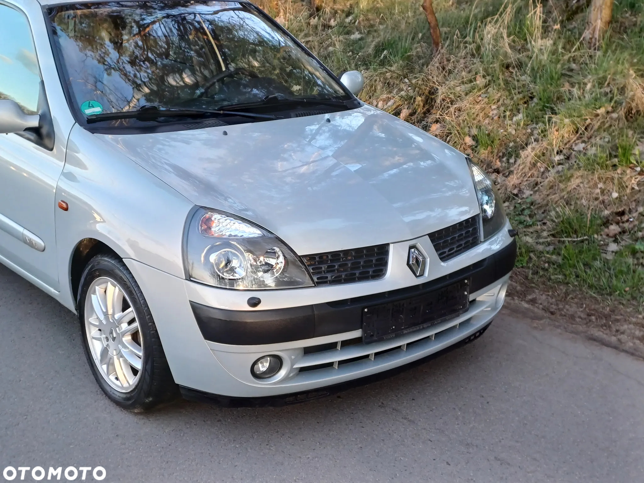 Renault Clio - 2