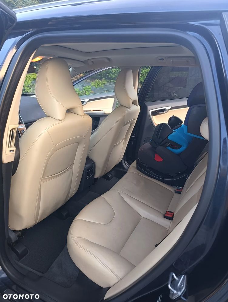 Volvo XC 60 - 36