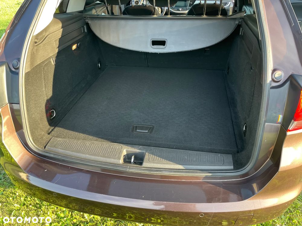 Opel Astra 1.4 T Enjoy - 18