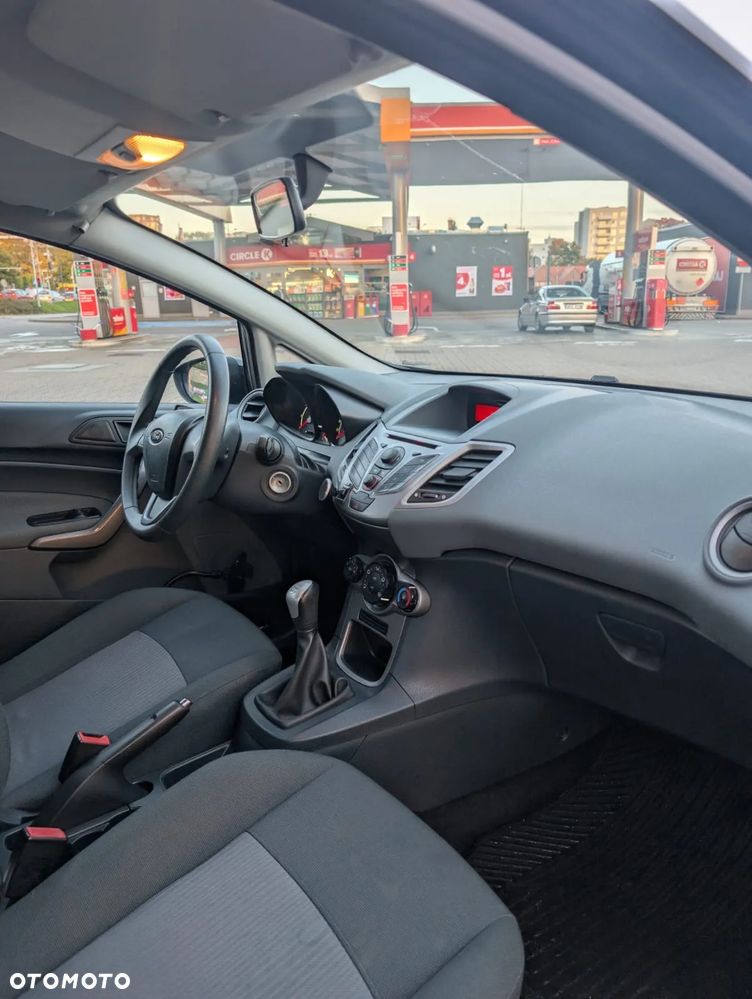 Ford Fiesta 1.25 Gold X - 6