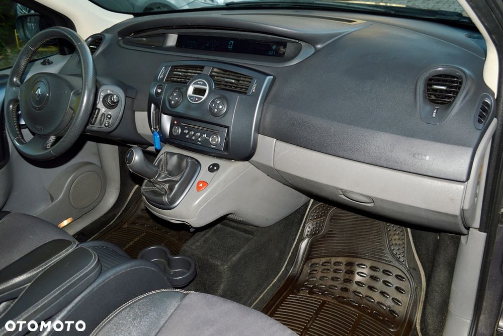 Renault Scenic - 33
