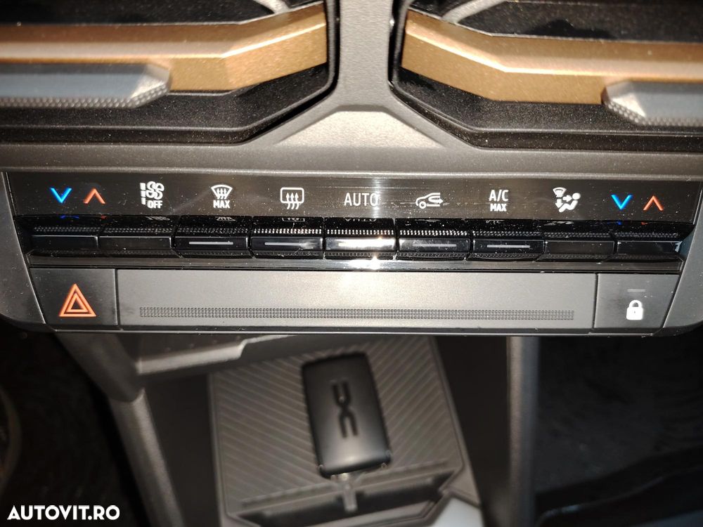 Dacia Bigster TCe 130 4X4 MHEV Extreme - 16