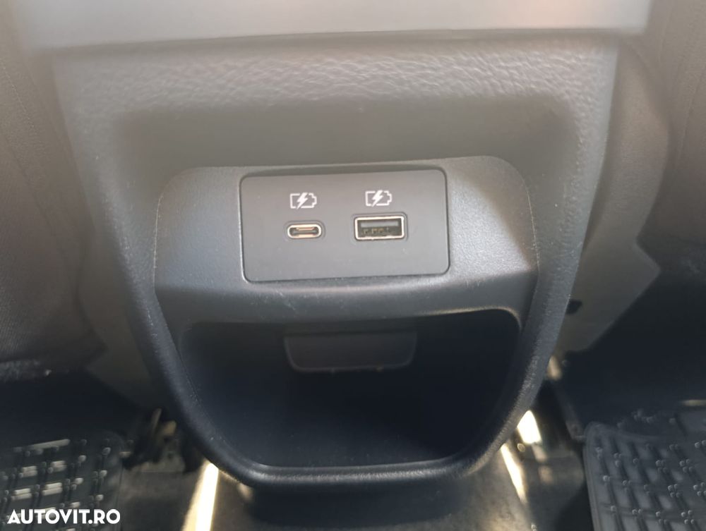 Nissan Juke DIG-T 114CP 7DCT N-Connecta - 36