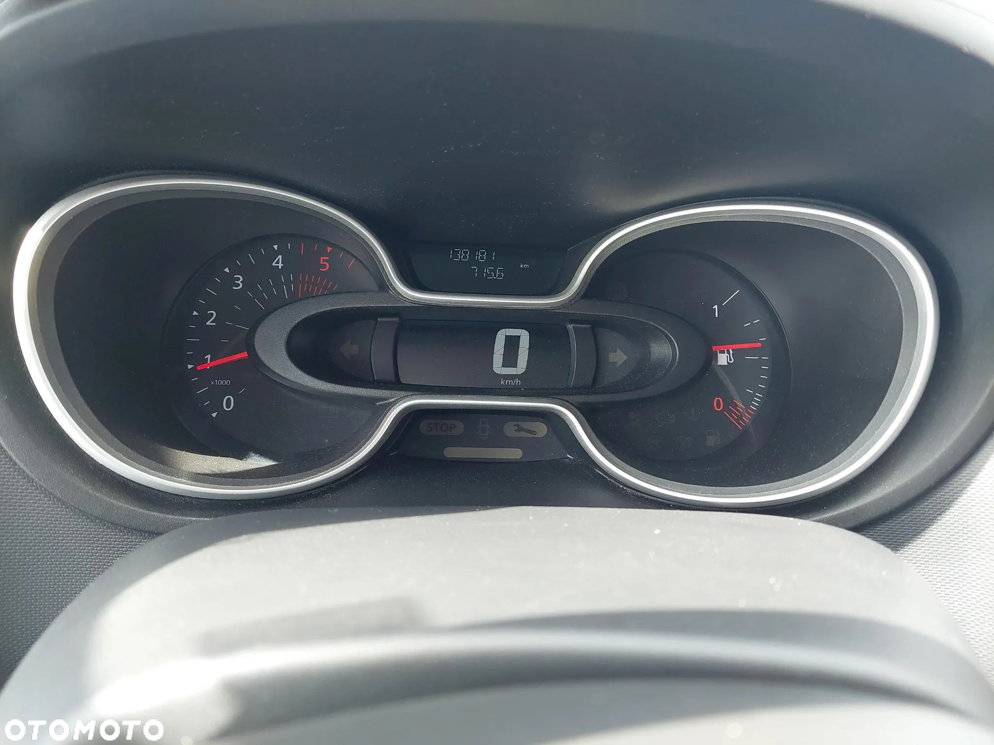 Renault Trafic - 14