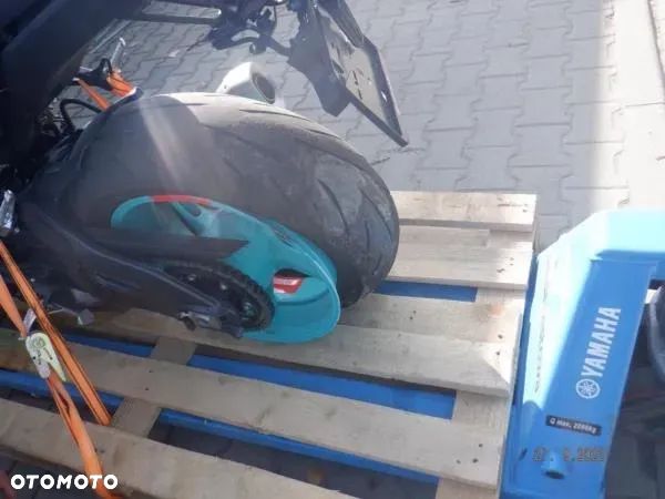 Yamaha MT - 27