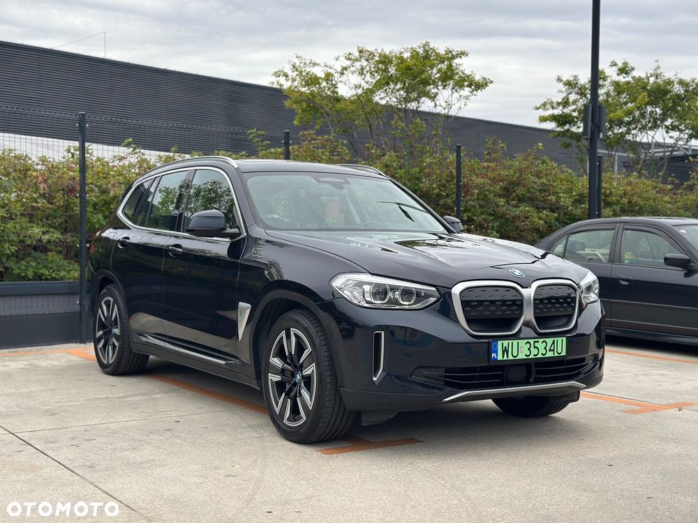 BMW iX3 - 3