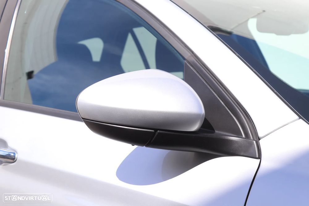 Fiat Tipo Station Wagon 1.3 M-Jet Lounge Tech - 29