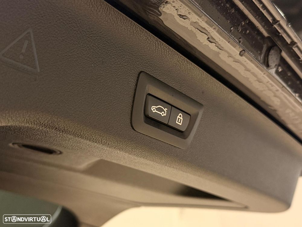 BMW 530 e Pack Desportivo M - 19