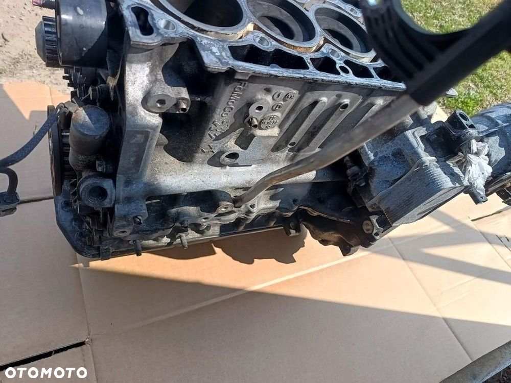 peugeot 3008 ii 1.5 bluehdi blok silnika wał tłoki kompletny yh0110q3ah 164 - 5