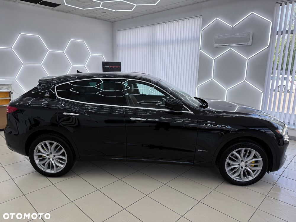 Maserati Levante Q4 GranLusso - 10