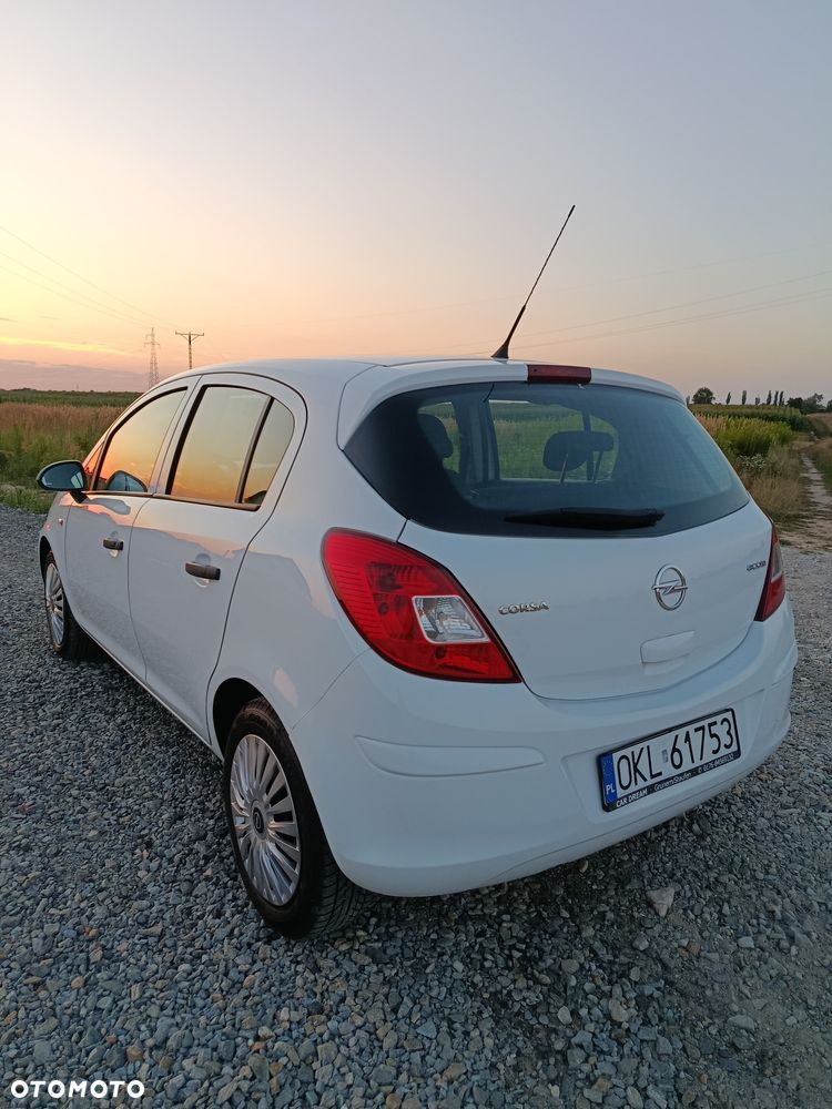Opel Corsa - 3