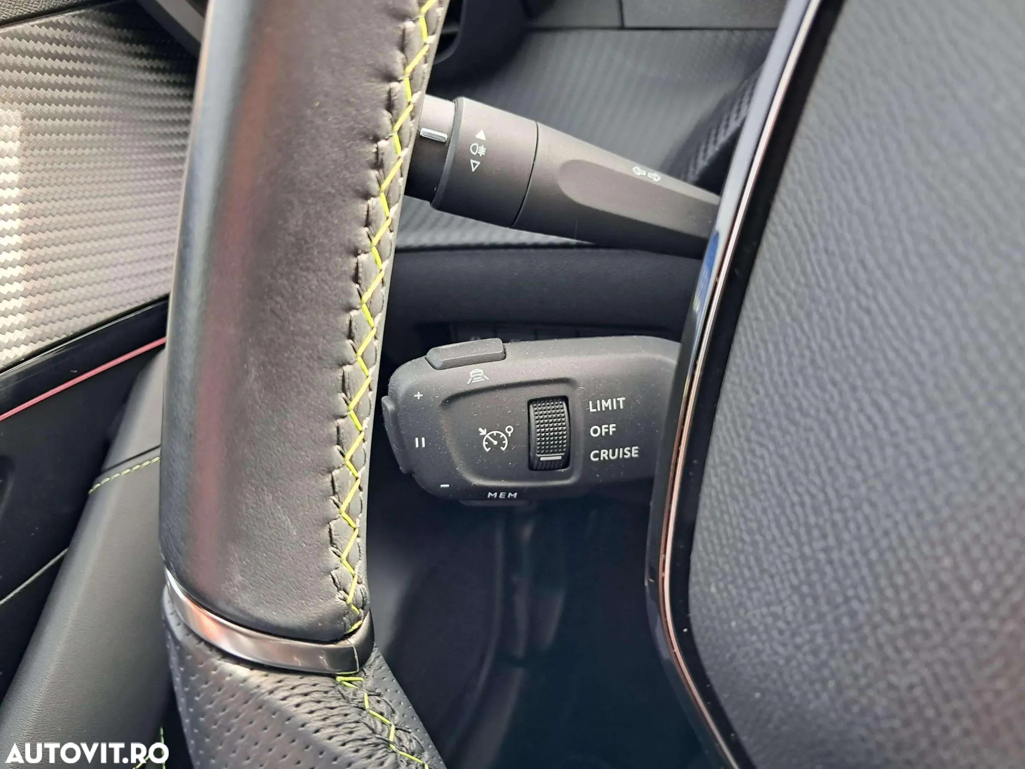 Peugeot 208 e-208 GT - 5