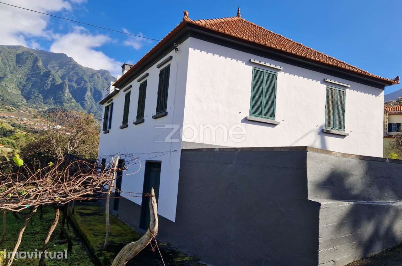Moradia T4 Estilo Madeirense com Terreno em São Vicente - Grande imagem: 5/17