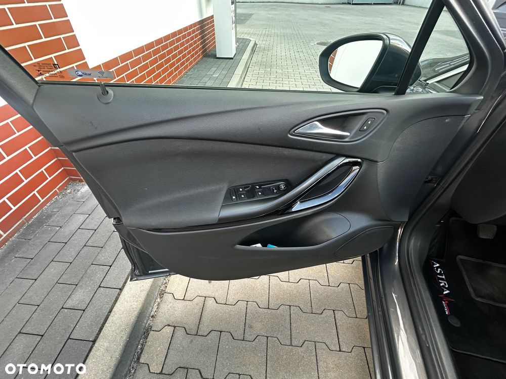 Opel Astra 1.4 T Dynamic - 9