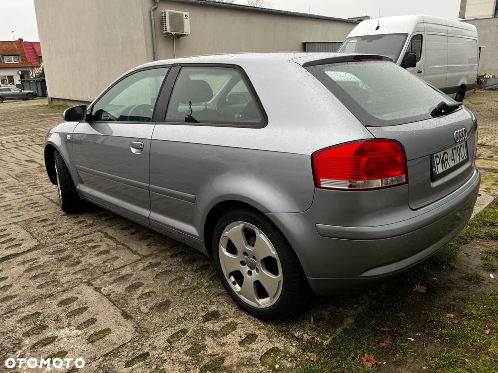Audi A3 3-drzwiowe 1.6 Attraction - 6
