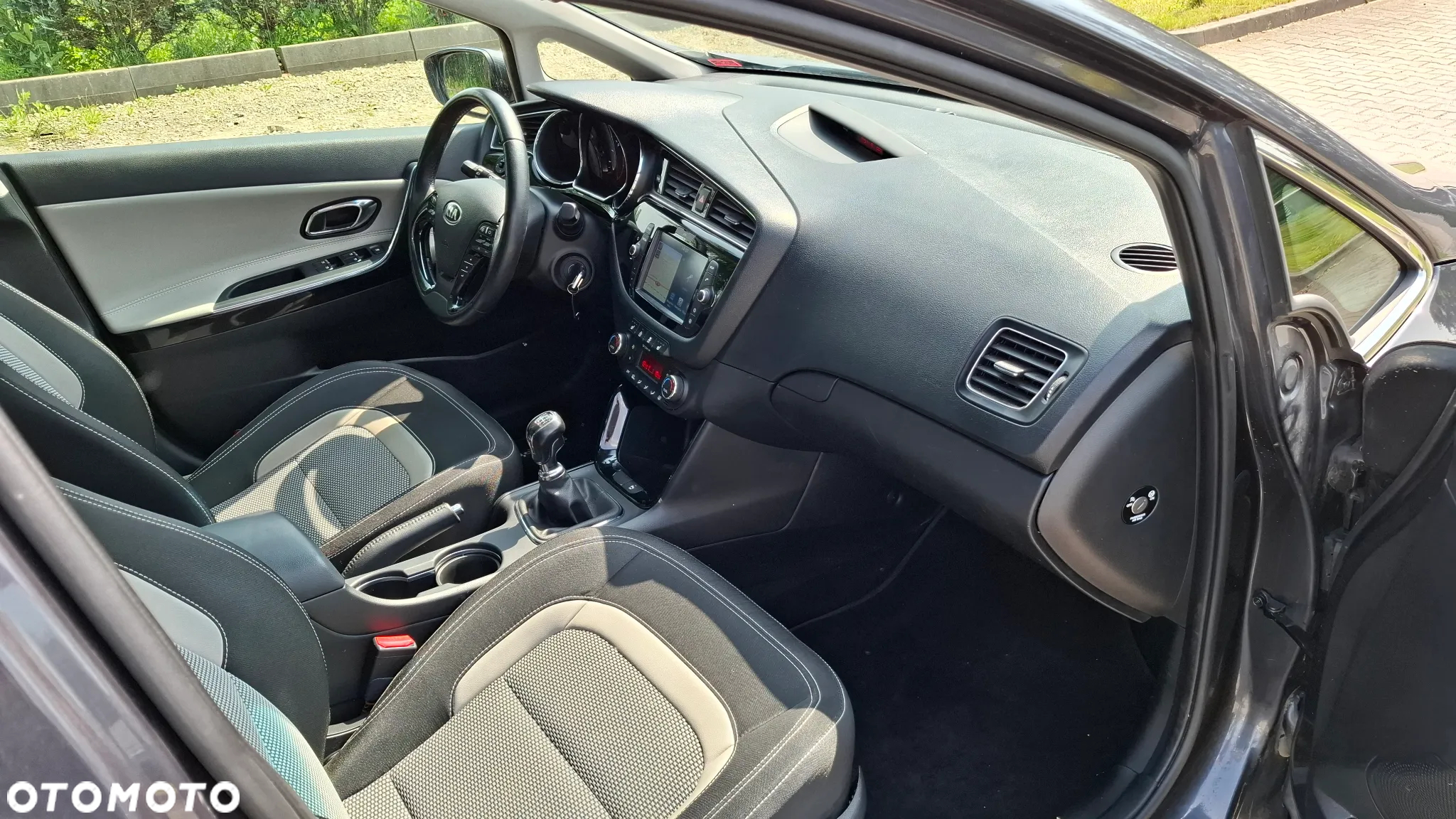 Kia Ceed - 21