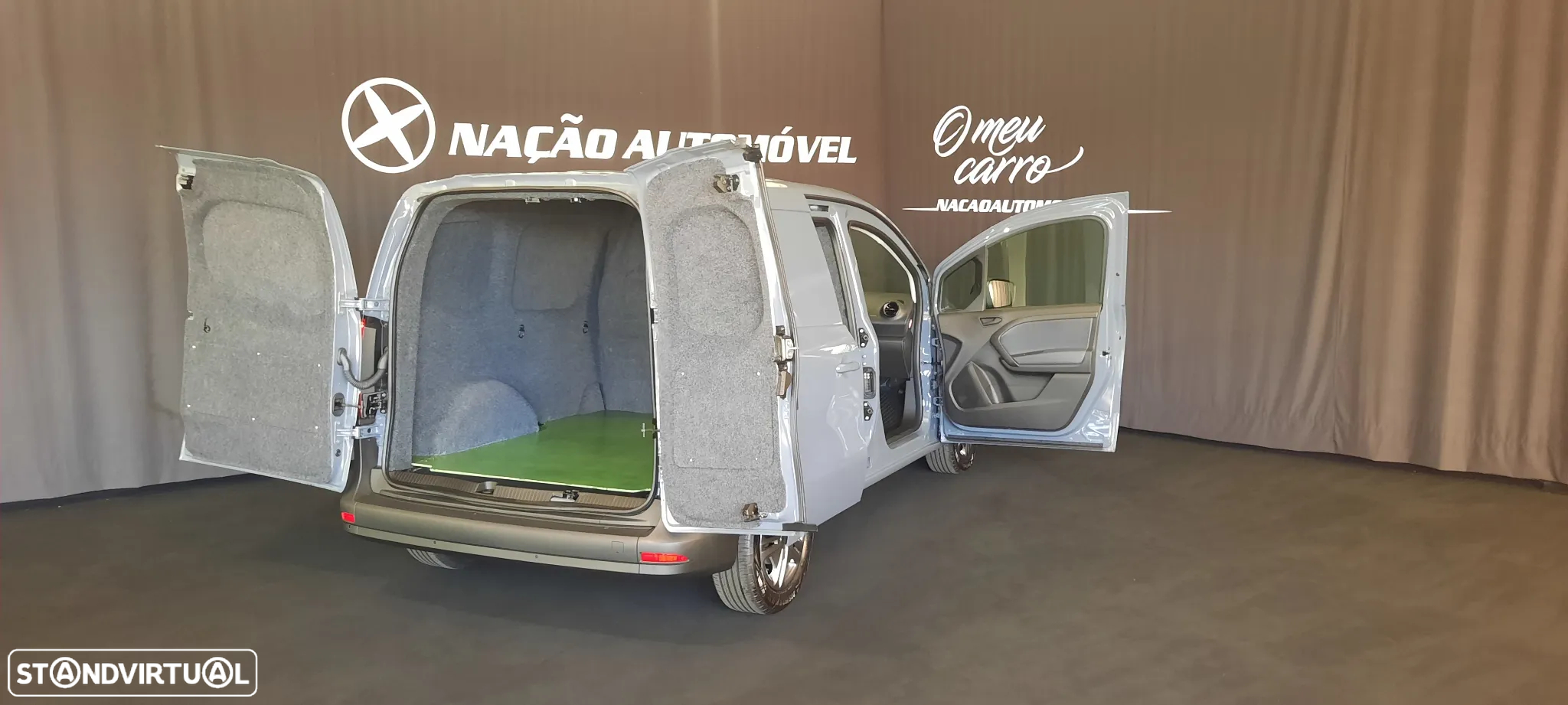 Mercedes-Benz Citan Van 110CDI/27 95cv Linha Pro 3 lugares 5 portas - 40