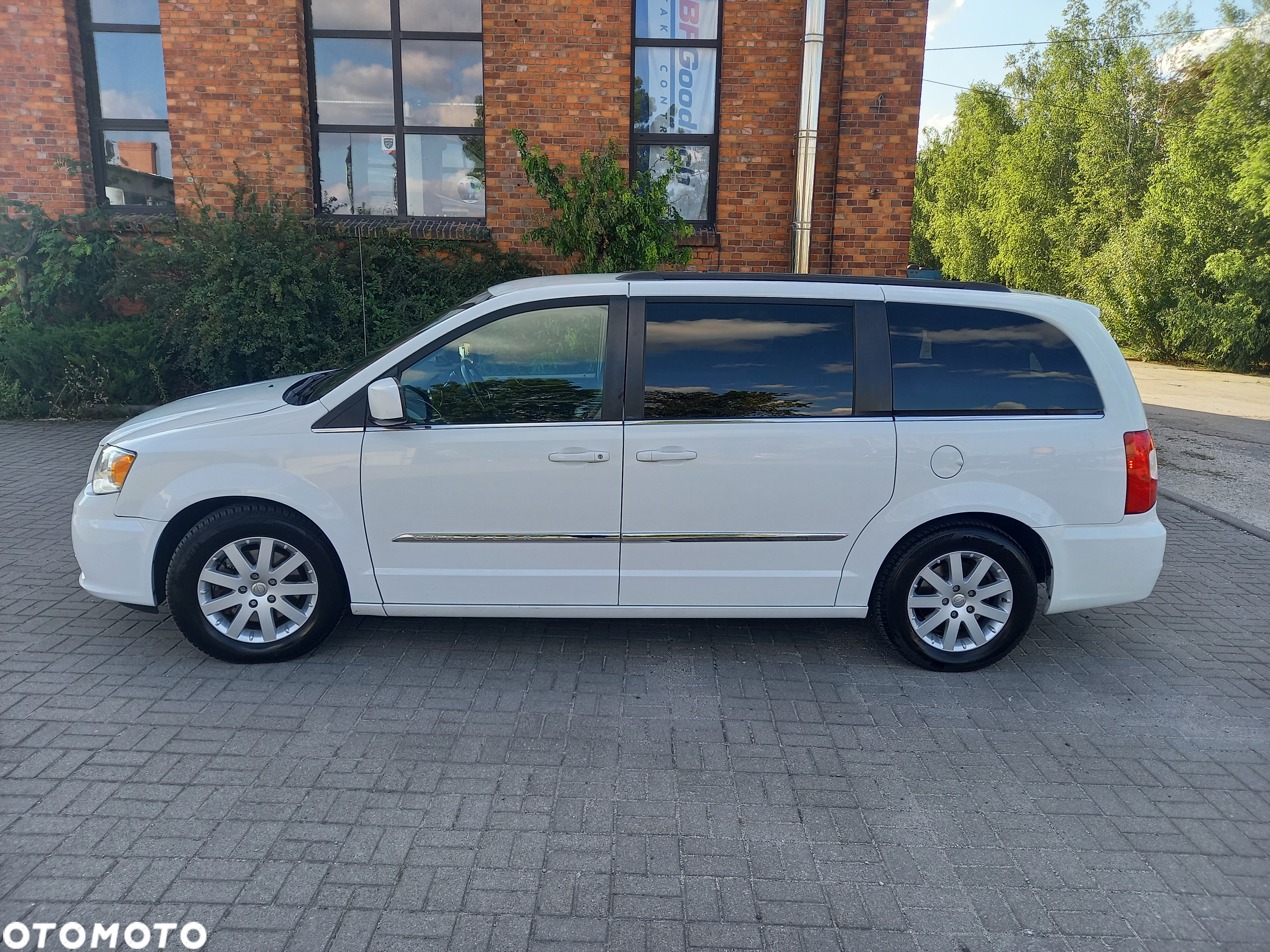 Chrysler Town & Country 3.6 Touring - 6