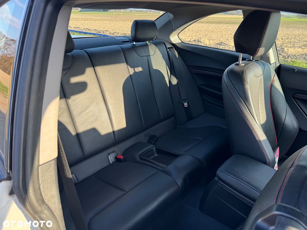 BMW Seria 2 218d Sport Line - 10