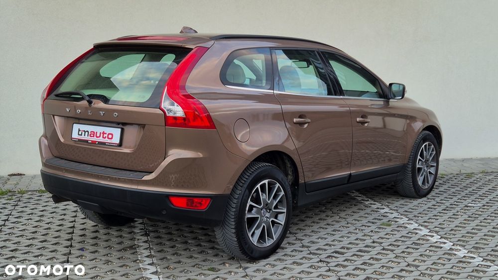 Volvo XC 60 D4 Summum - 4