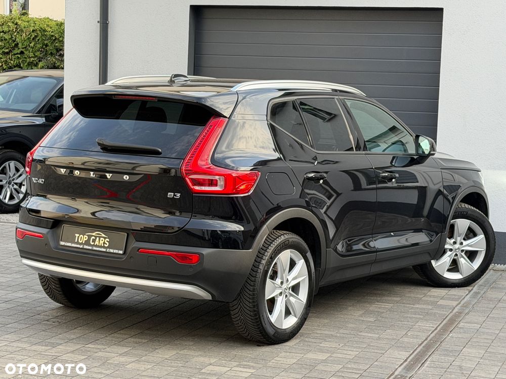 Volvo XC 40 B3 B DKG Plus Black Edition - 32