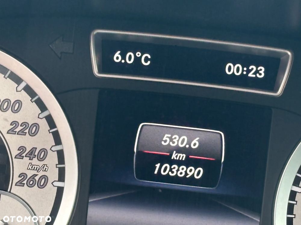 Mercedes-Benz Klasa A 180 7G-DCT AMG Line - 23