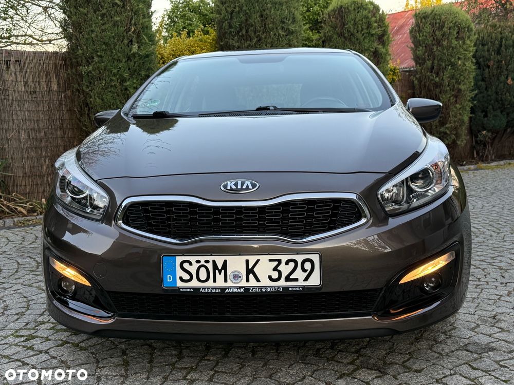 Kia Ceed 1.4 CVVT Dream Team Edition - 20