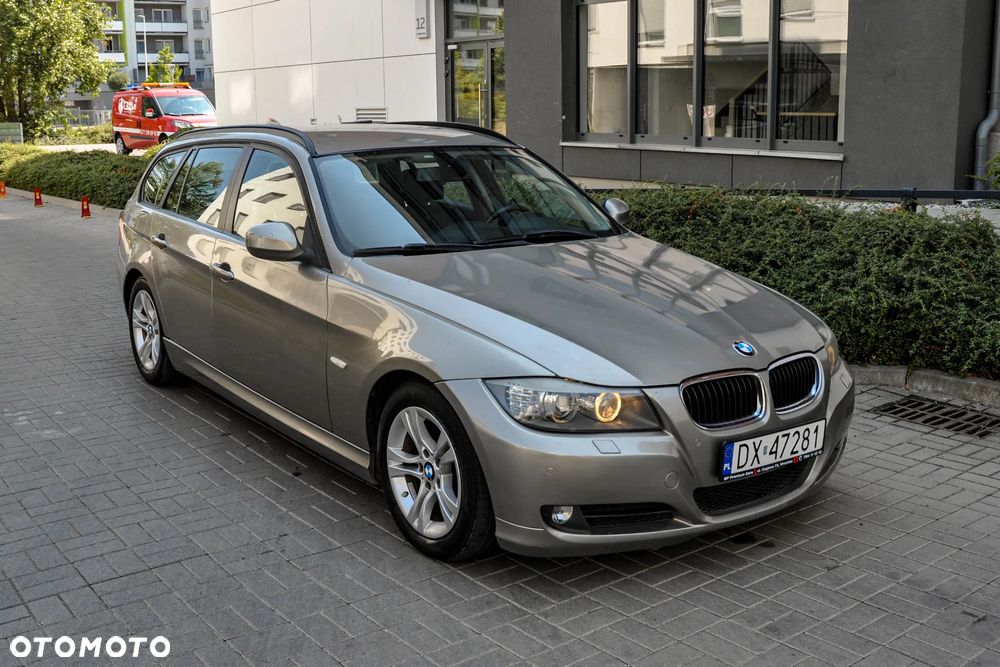 BMW Seria 3 320d DPF Efficient Dynamics Edition - 7