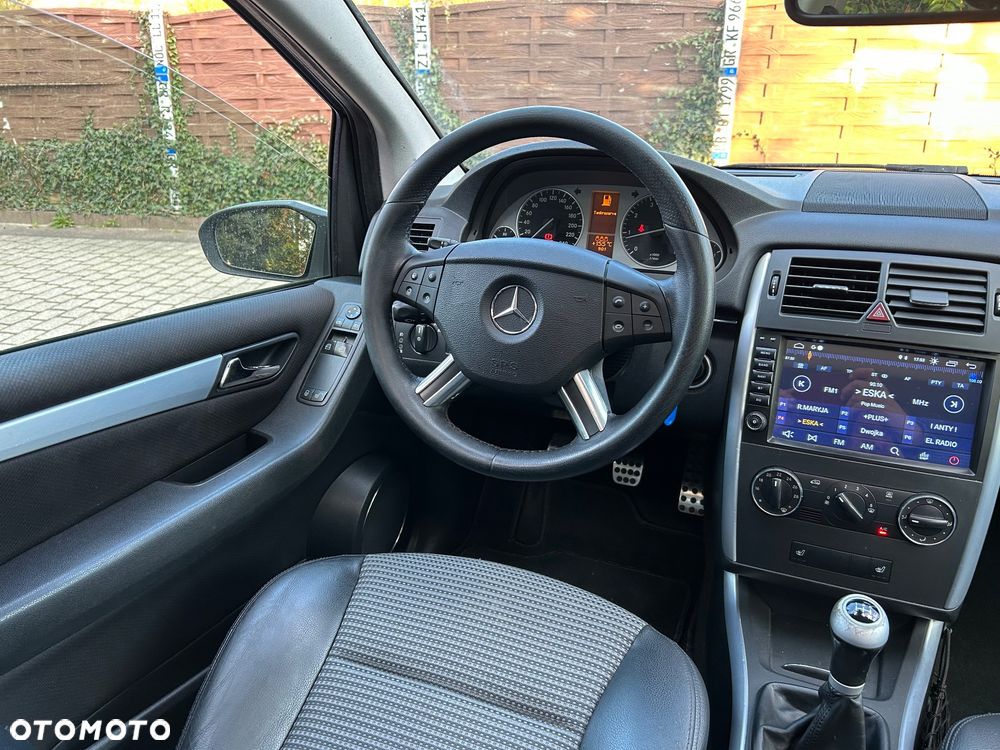 Mercedes-Benz Klasa B - 39