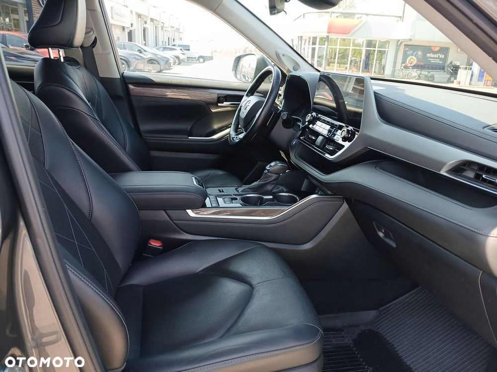 Toyota Highlander - 9