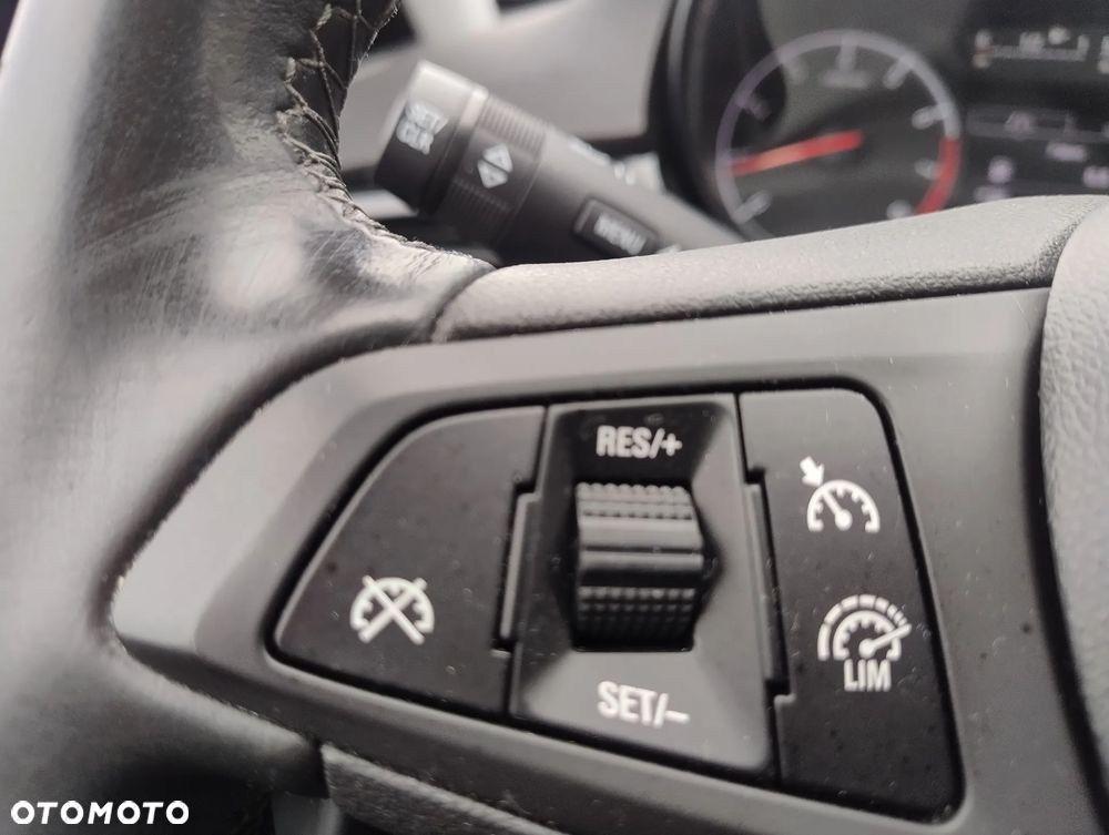 Opel Corsa 1.4 Turbo Start/Stop 120 Jahre - 12
