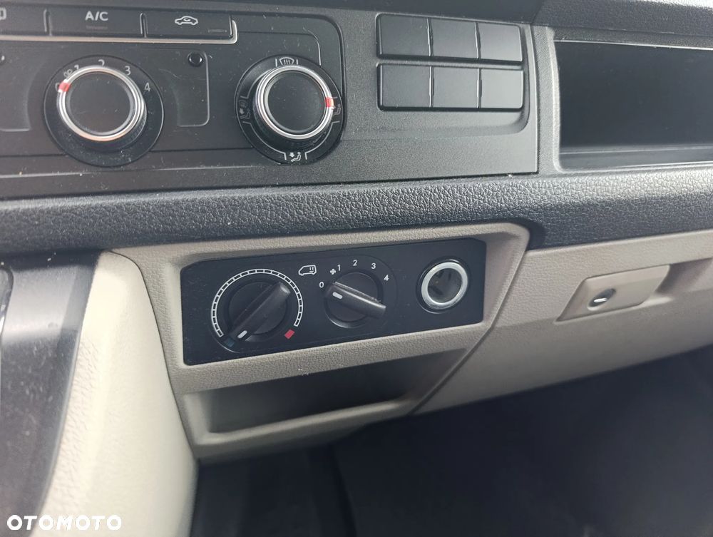 Volkswagen Transporter L1H1 - 12