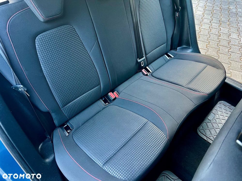 Ford Focus 1.5 EcoBlue Start-Stopp-System ST-LINE STYLE - 23