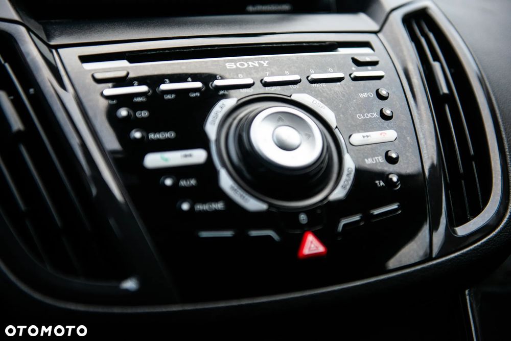 Ford Kuga 2.0 TDCi 4x4 Titanium - 36