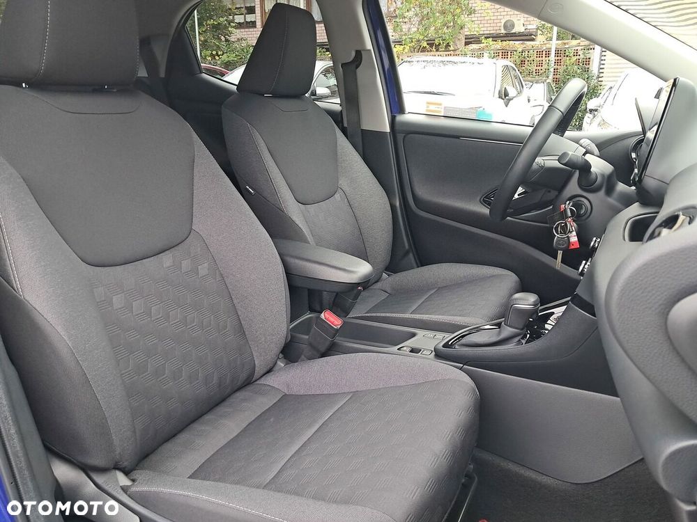 Toyota Yaris Hybrid 1.5 Style - 17