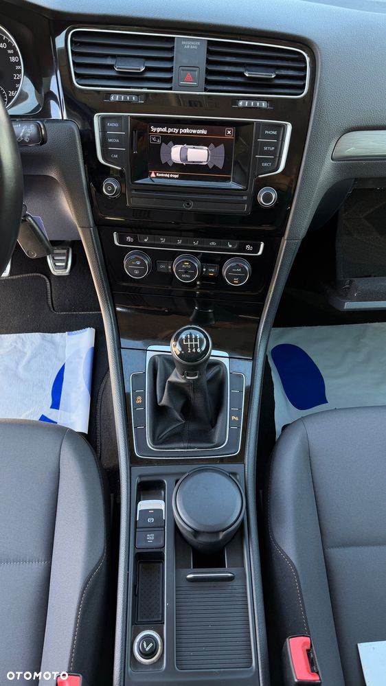 Volkswagen Golf 1.2 TSI BlueMotion Technology Allstar - 31