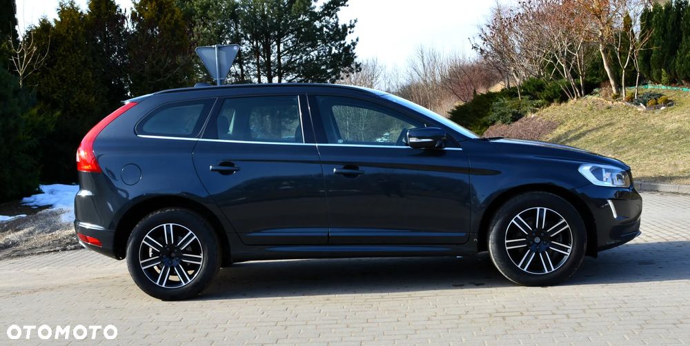 Volvo XC 60 D3 Momentum - 11
