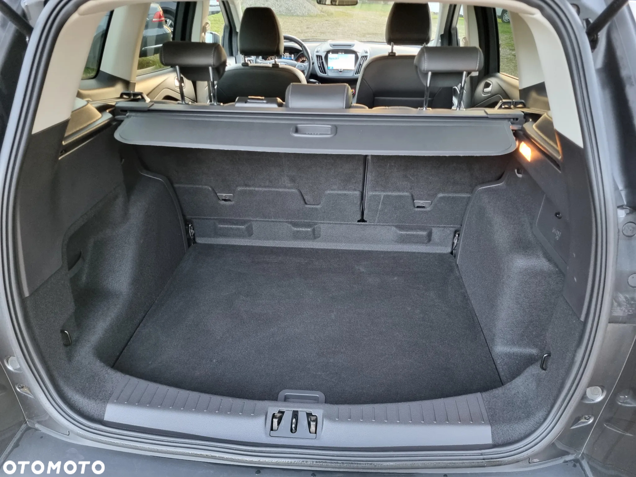 Ford Kuga 1.5 EcoBoost 2x4 Titanium - 19