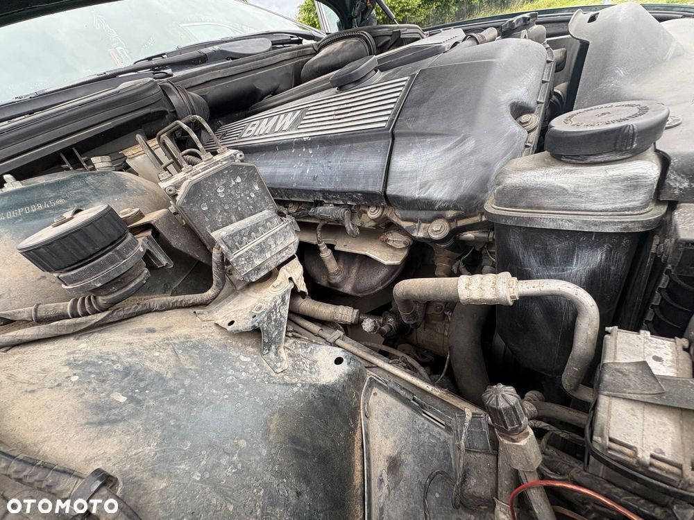 BMW Seria 5 520i - 13